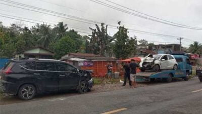 Kecelakaan di Dharmasraya, Penumpang Mobil Luka-luka
