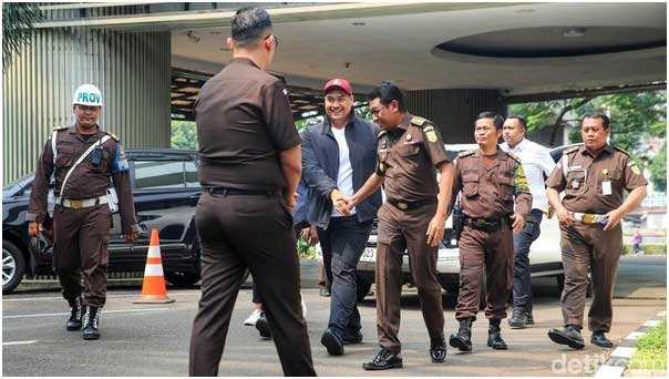 Menpora Dito Tiba di Kejagung, Siap Diperiksa Jadi Saksi Kasus Korupsi BTS