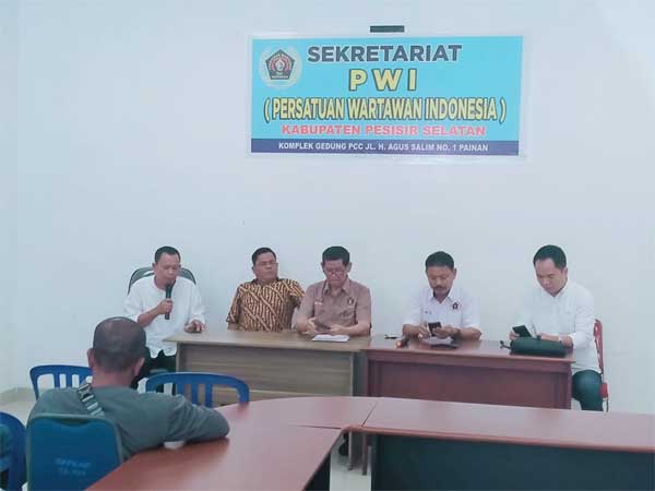 Sukses di Padang, PWI dan Pemkab akan Gelar Workshop Pesisir Selatan Teacher Fest 2023